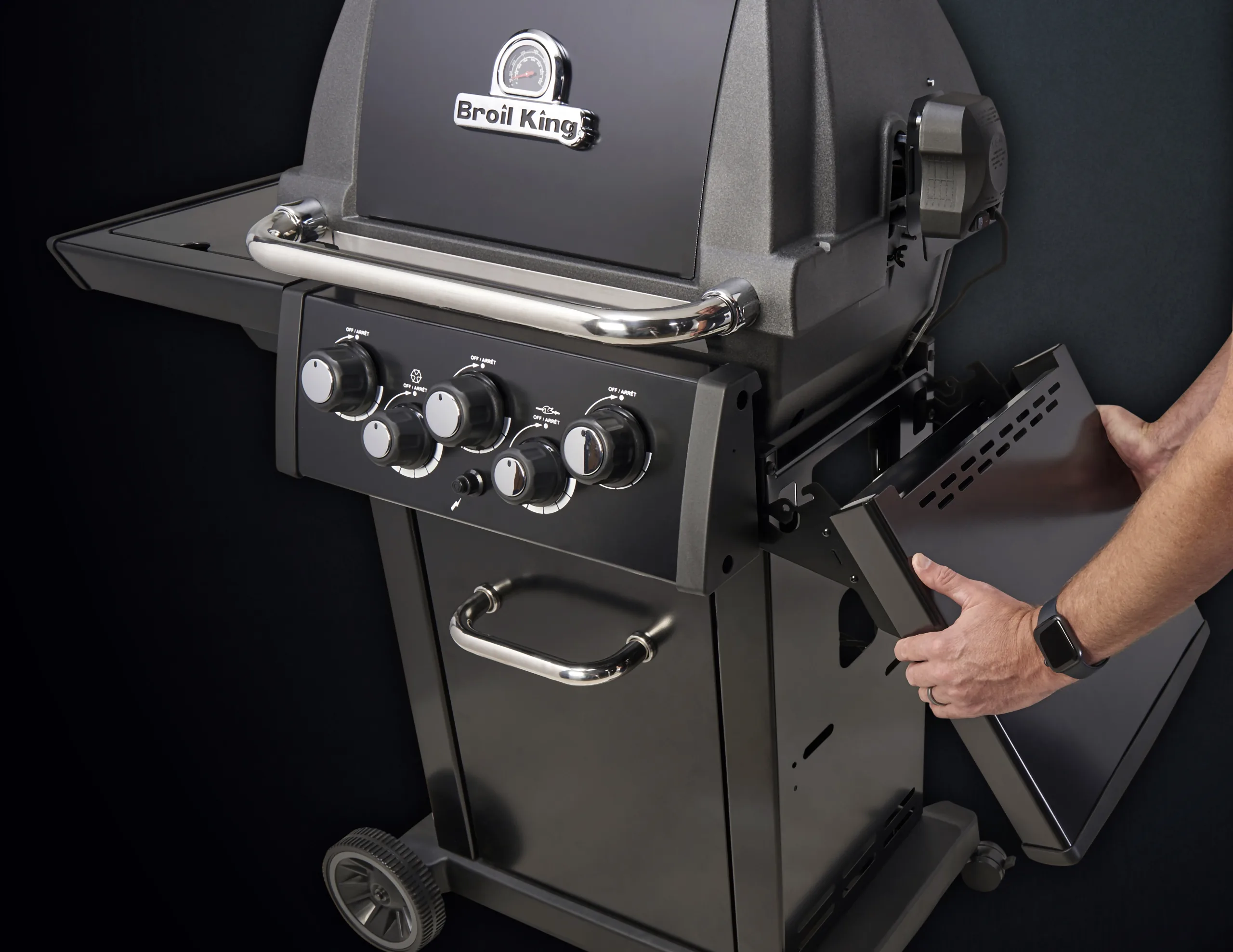 Broil King Royal™ 390 Shadow plinski roštilj komora za pečenje