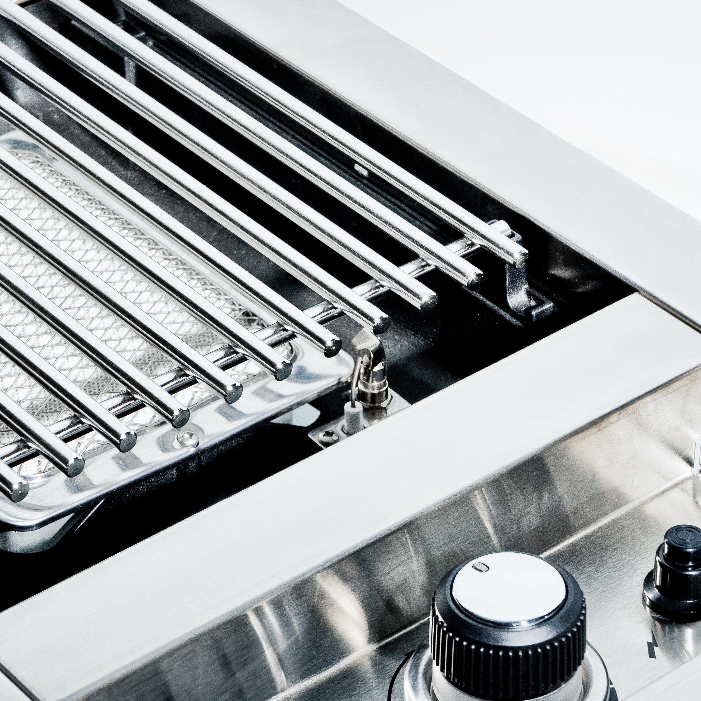 Detalj infracrvenog plamenika Broil King S100 IR